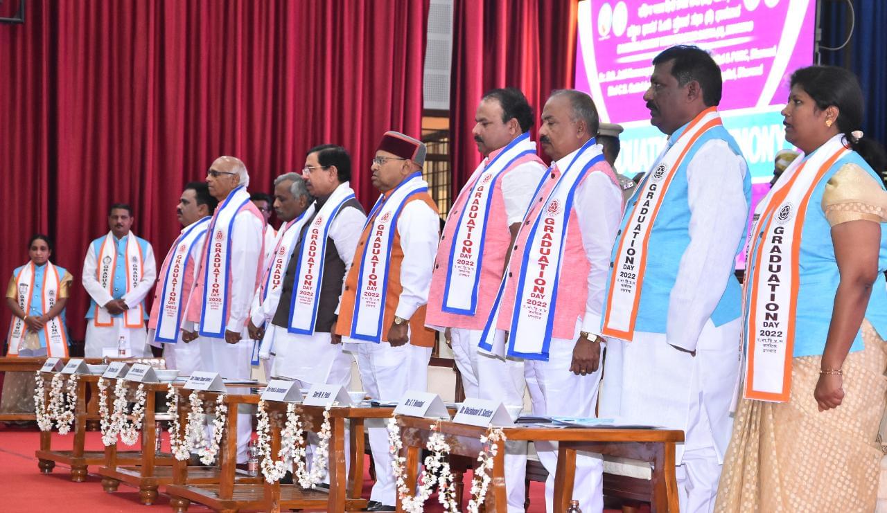 Dr. B.D. Jatti Homoeopathic Medical College, Hospital & Post Graduate Research Centre Dharwad Graduation Day Celebration photo 6